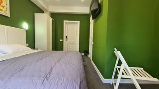344883925.jpg